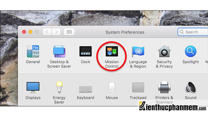 Click chọn Mission Control tại màn hình System Preferences trên máy Mac