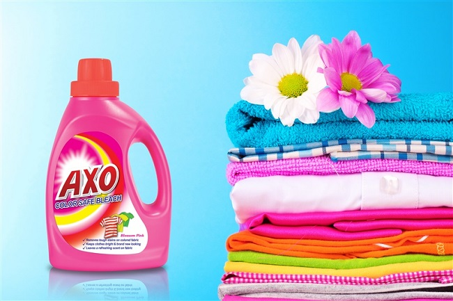 Bột giặt là cách tẩy trắng các vết bẩn nhẹ một cách khá hiệu quả