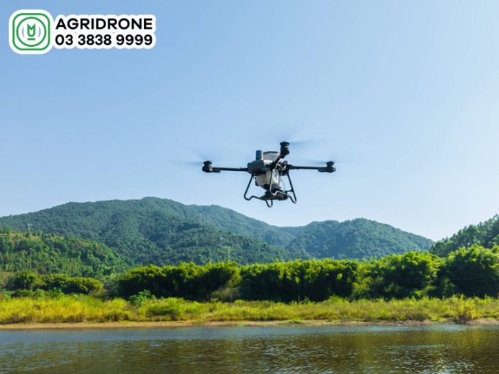 AgriDrone review máy bay phun thuốc DJI T25 chi tiết